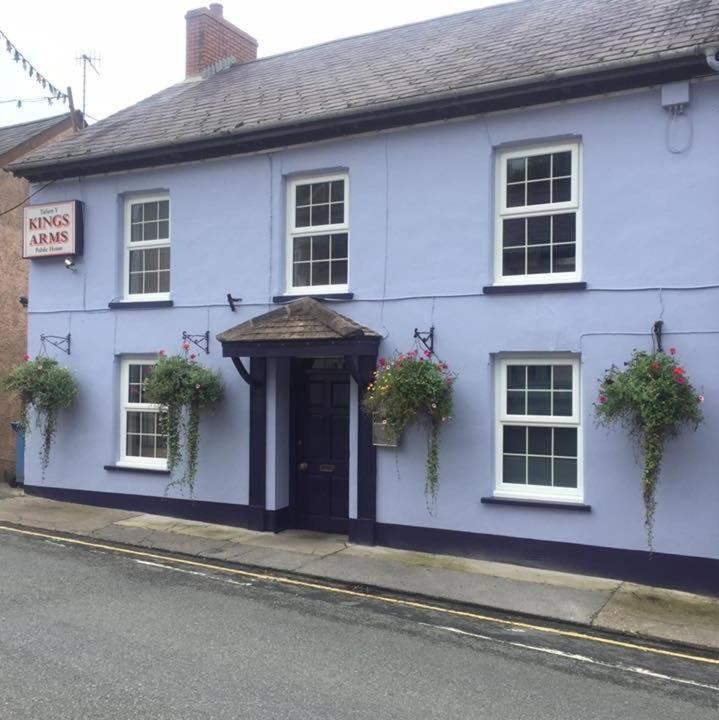 Готель Kings Arms Llandysul Екстер'єр фото